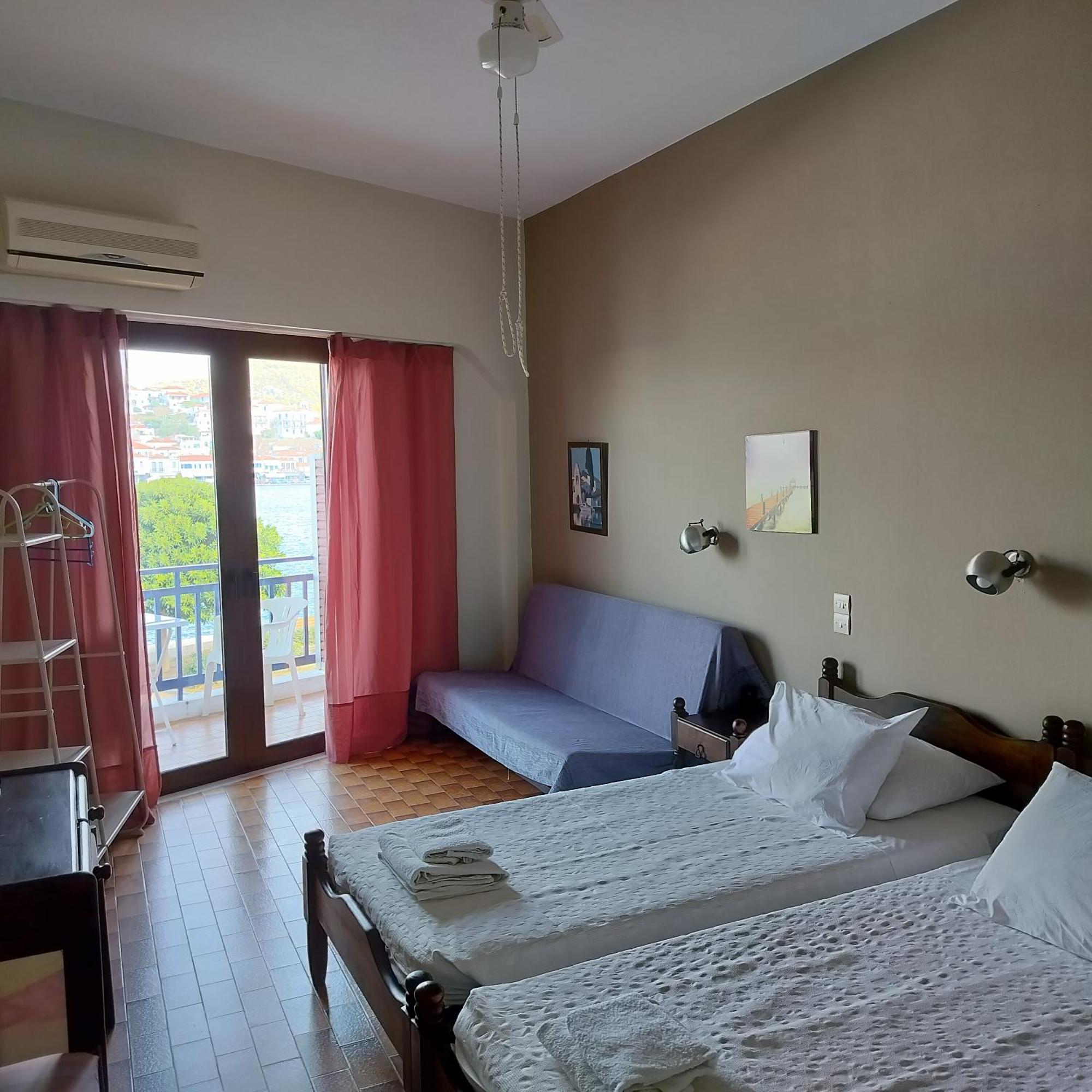 Bissias Guest House Galatas  Exterior photo