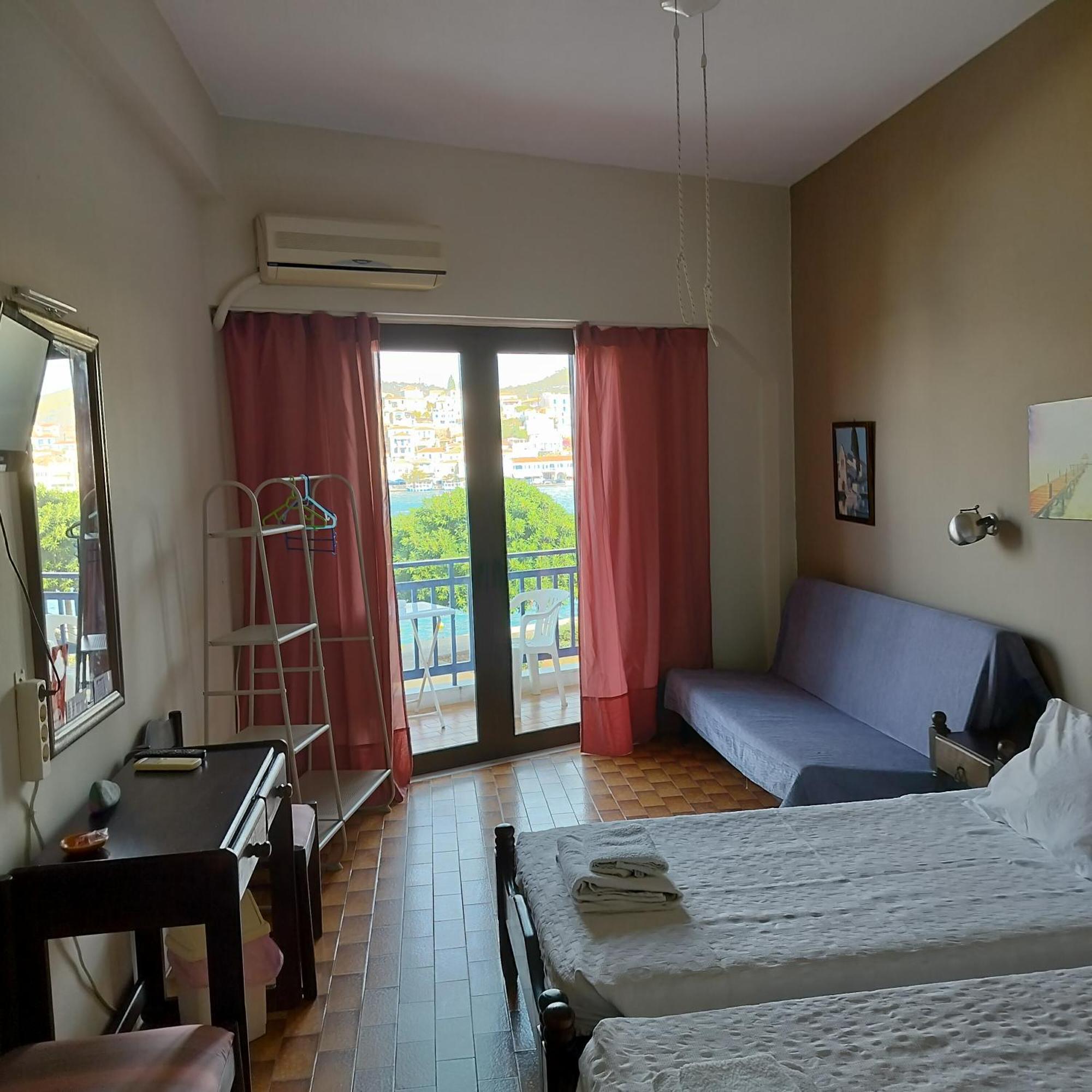 Bissias Guest House Galatas  Exterior photo