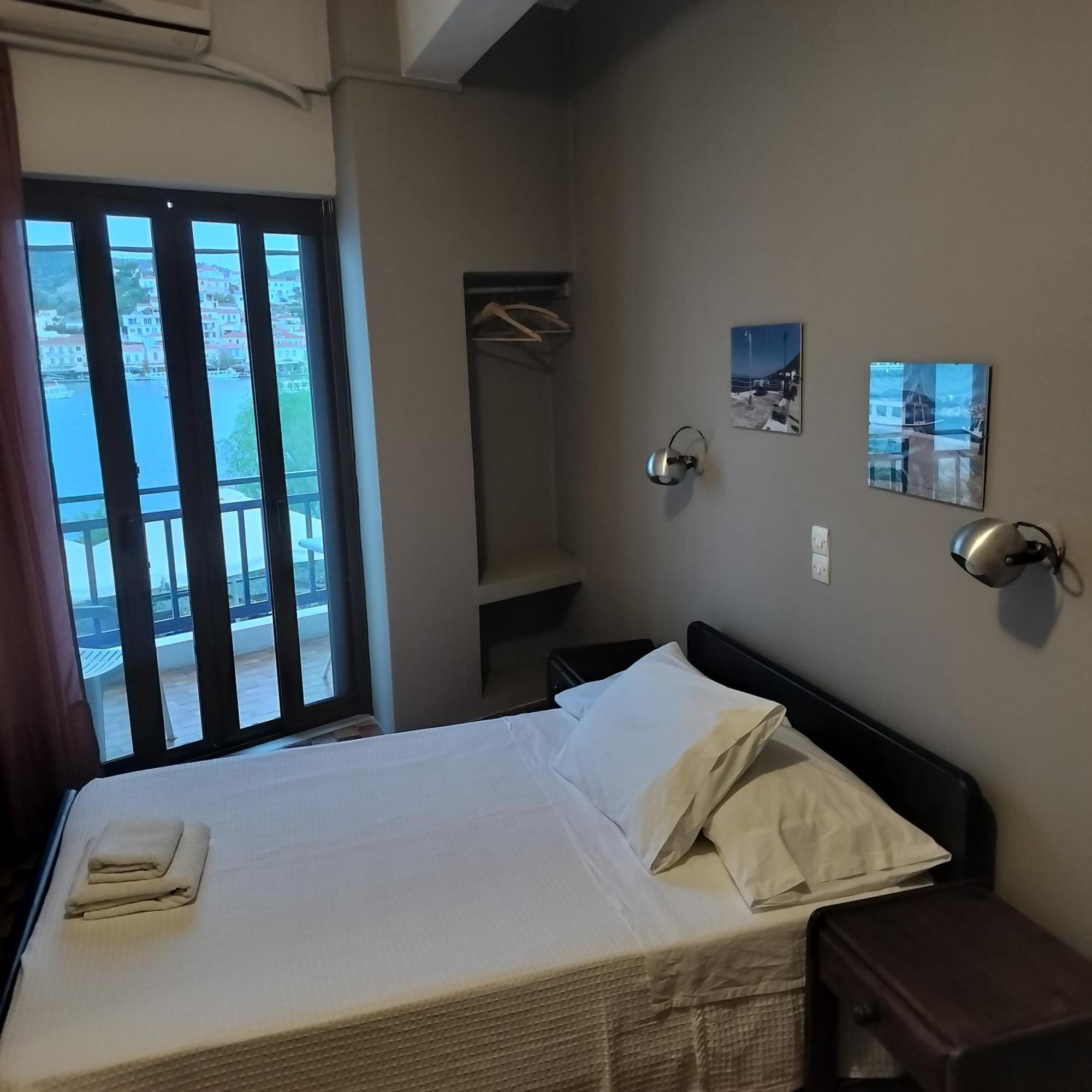 Bissias Guest House Galatas  Exterior photo