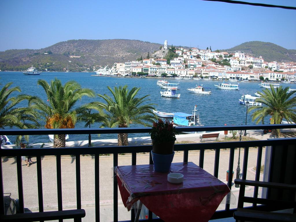 Bissias Guest House Galatas  Exterior photo