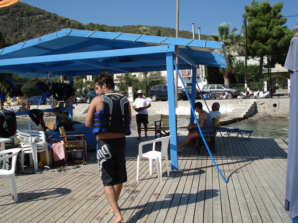Bissias Guest House Galatas  Exterior photo
